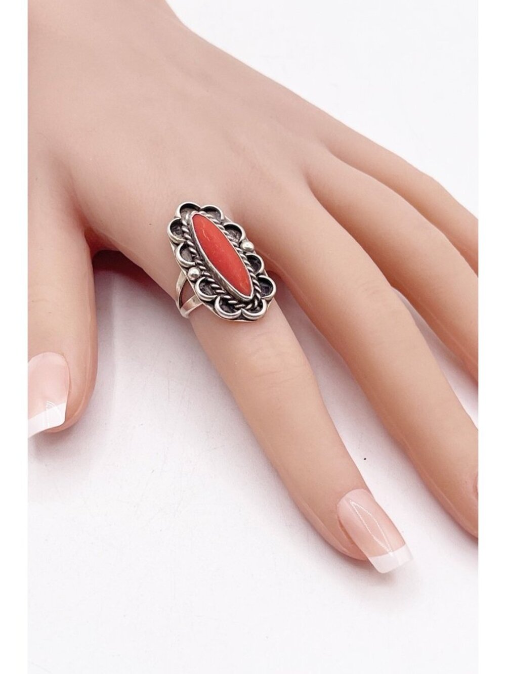 Vintage 925 Sterling Silver Coral Ring Southwestern Statement Split Shank Size 6